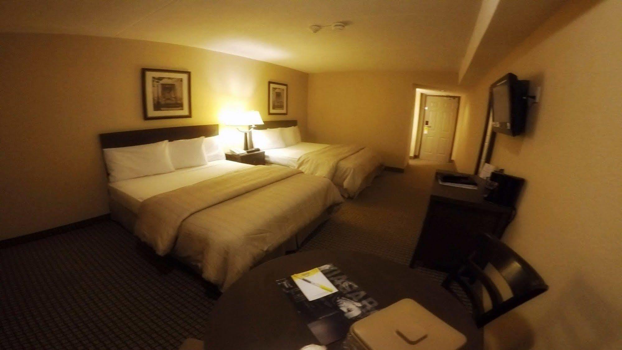 Days Inn By Wyndham Niagara Falls Lundys Lane المظهر الخارجي الصورة