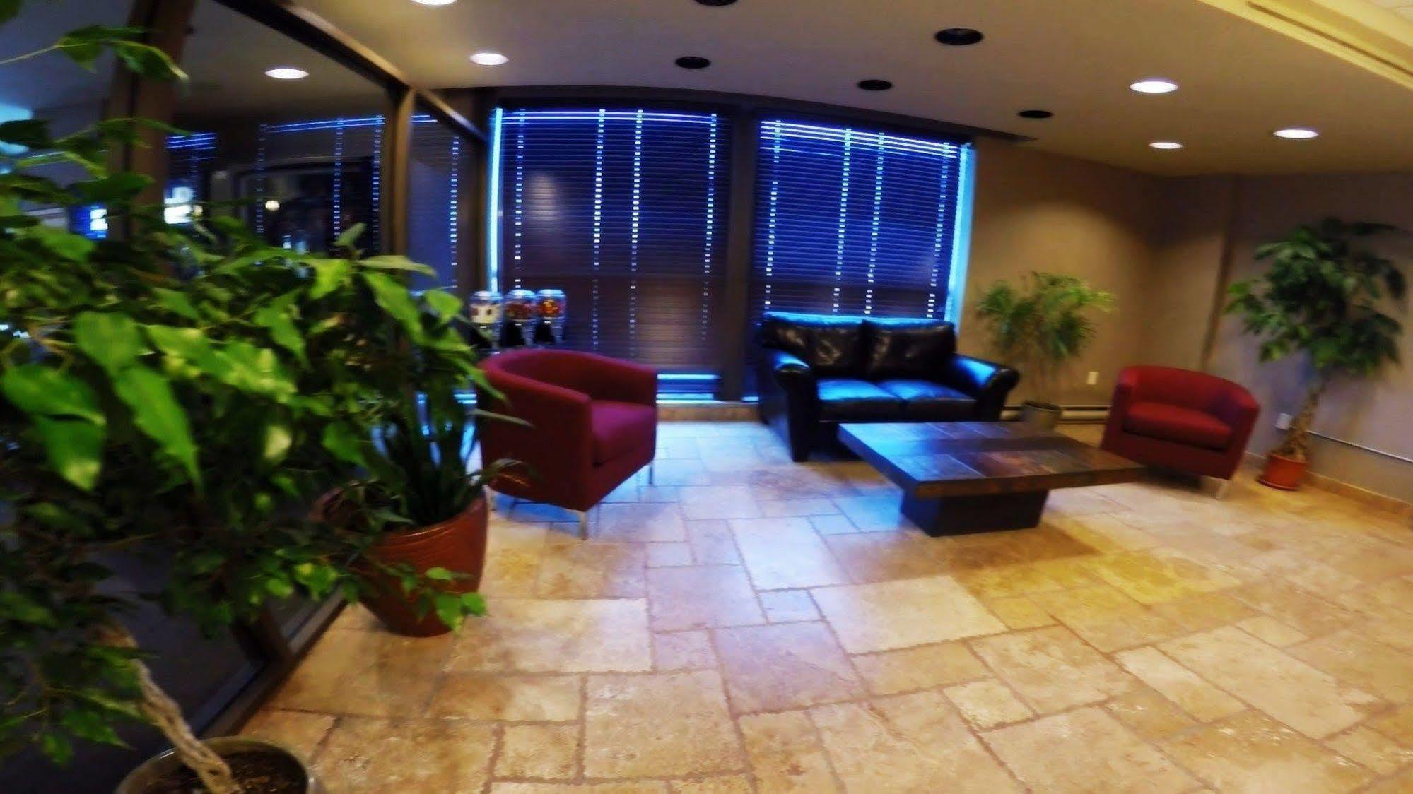 Days Inn By Wyndham Niagara Falls Lundys Lane المظهر الخارجي الصورة