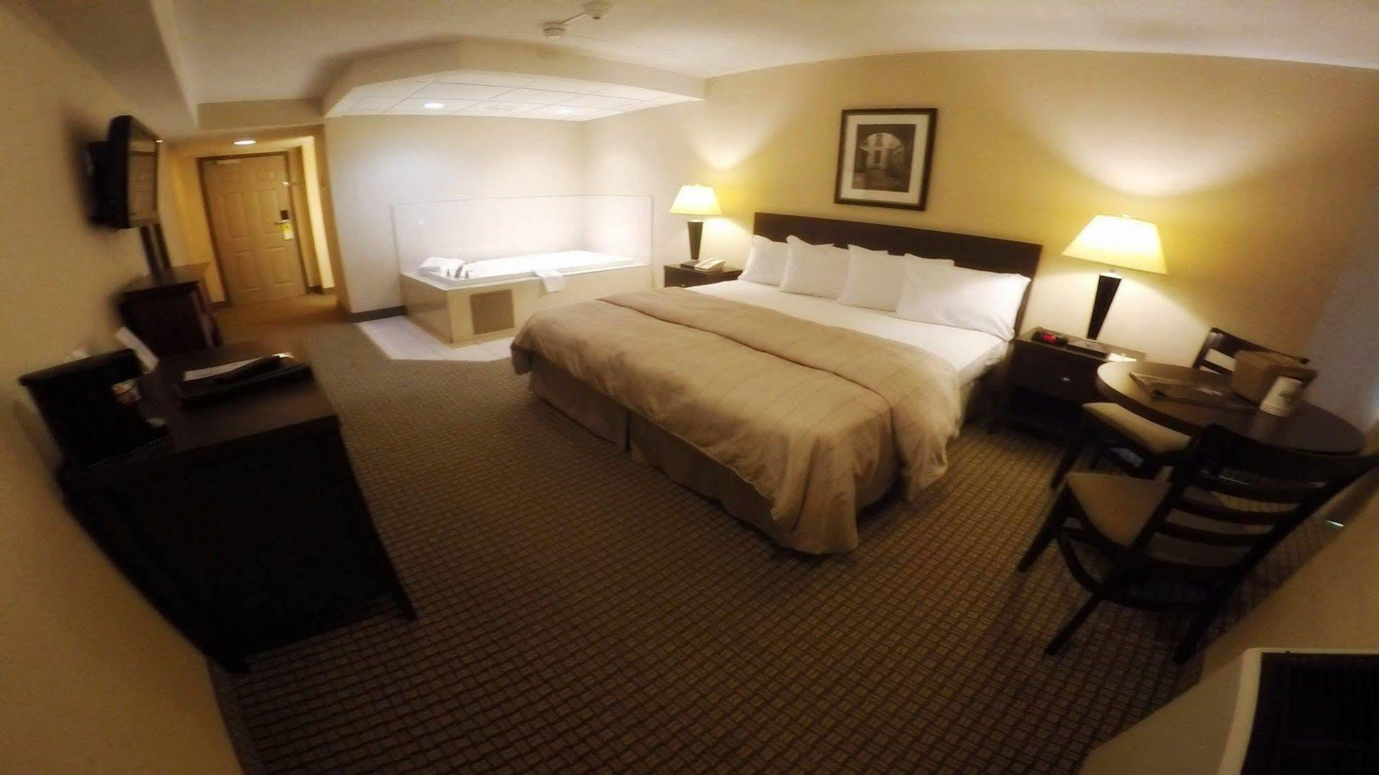 Days Inn By Wyndham Niagara Falls Lundys Lane المظهر الخارجي الصورة