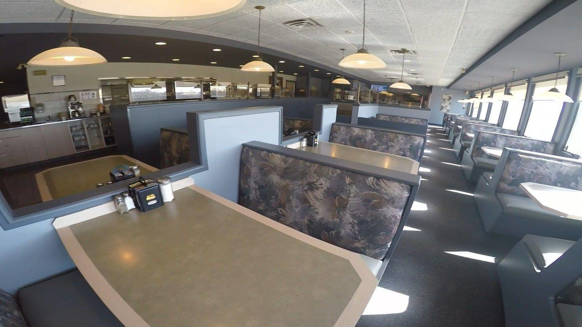 Days Inn By Wyndham Niagara Falls Lundys Lane المظهر الخارجي الصورة